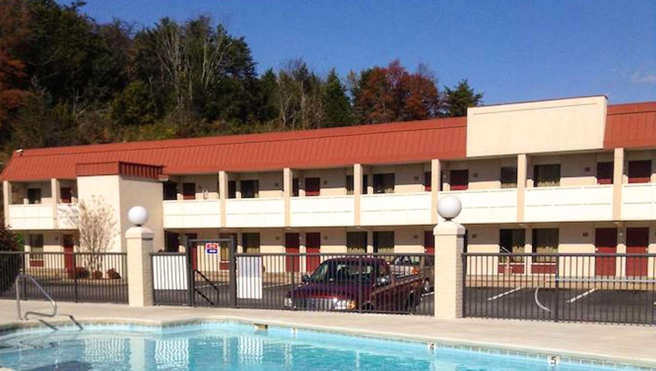 Astoria Hotel Danville West Kültér fotó
