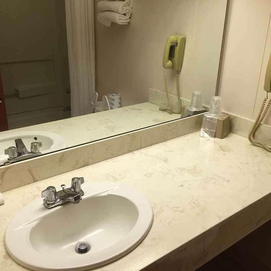 Astoria Hotel Danville West Kültér fotó