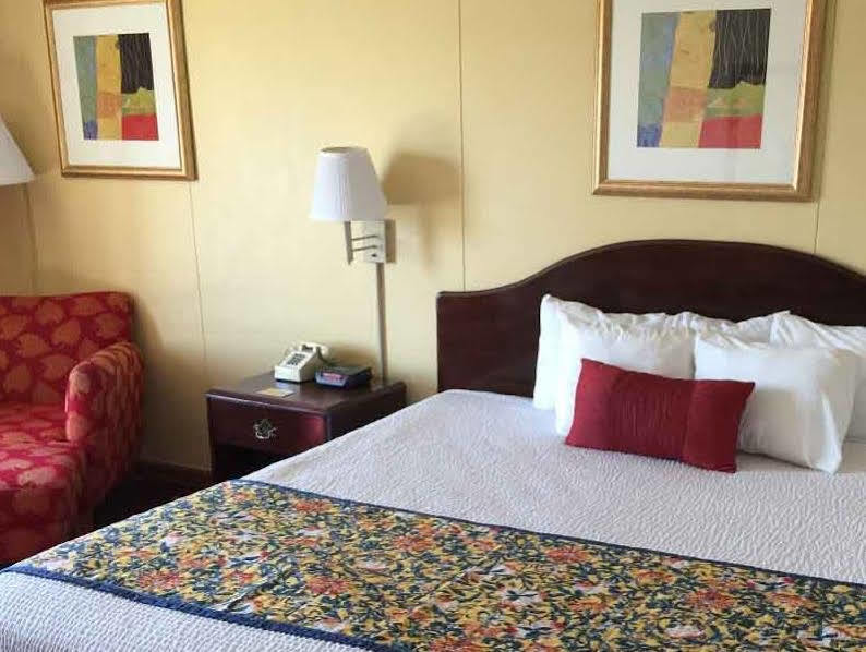 Astoria Hotel Danville West Kültér fotó